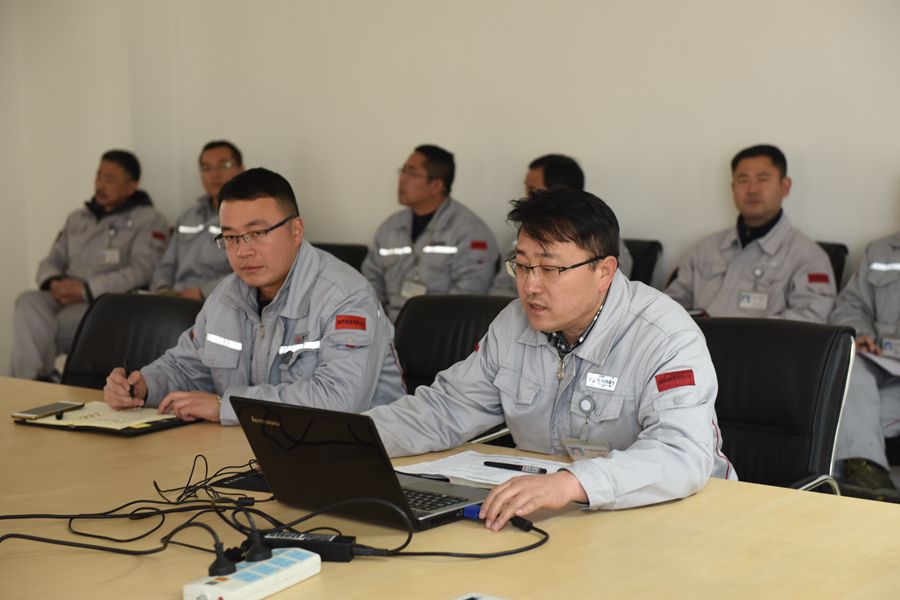 安技環(huán)保部匯報工作.jpg 安技環(huán)保部匯報工作.jpg